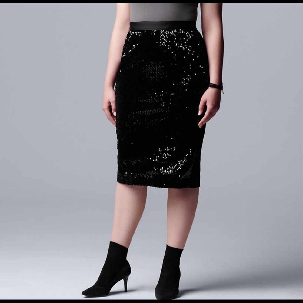 Simply Vera Vera Wang sequin velvet black pencil skirt size small